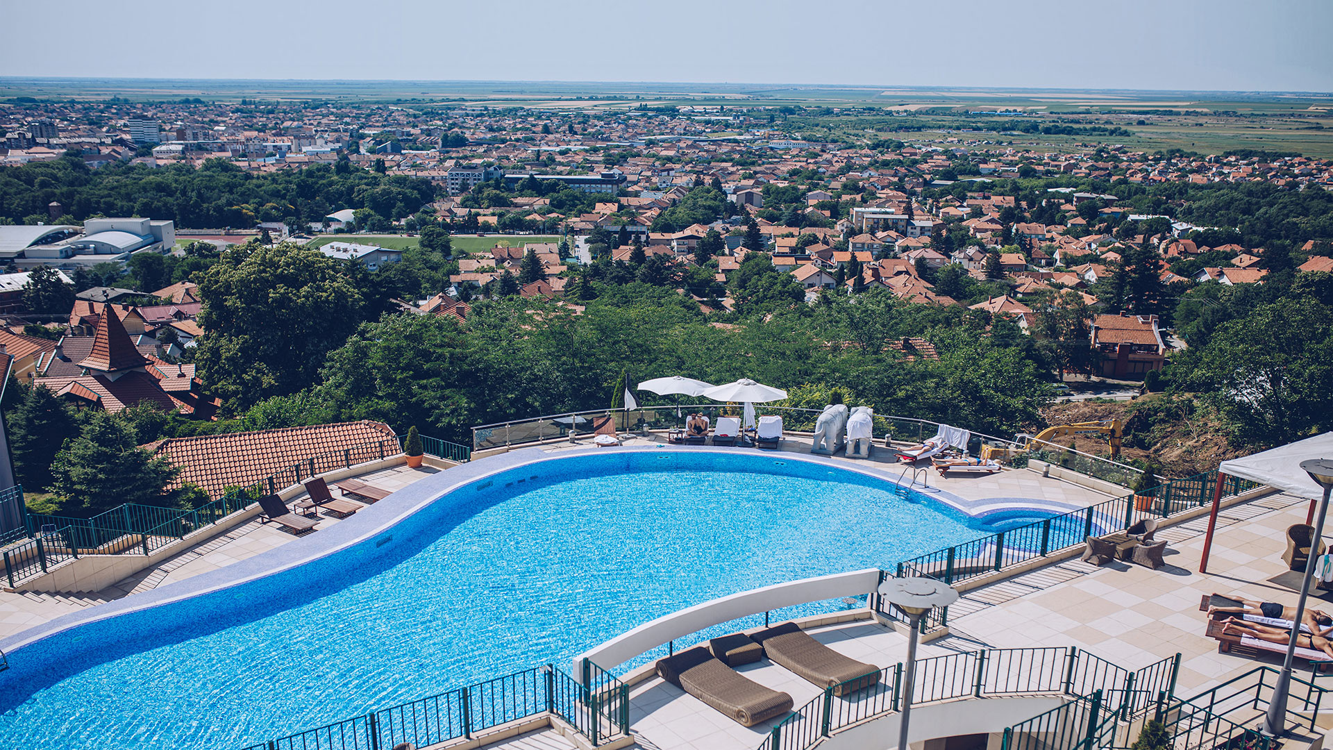 Promo IULIE în VILLA BREG